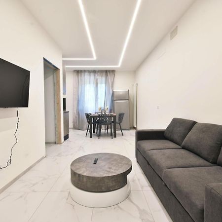 Appartamento Delfino Римини Екстериор снимка